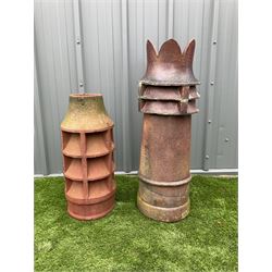 Victorian terracotta tulip top chimney pot, and another chimney pot (2) - THIS LOT IS TO BE COLLECTED BY APPOINTMENT FROM DUGGLEBY STORAGE, GREAT HILL, EASTFIELD, SCARBOROUGH, YO11 3TX