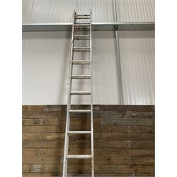 Clima aluminium extending ladders - 4.51m closed, extended 8.40m closed