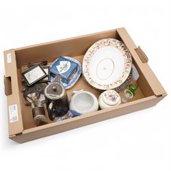 Early 19th century Derby dish, Maleras Sweden glass owl sculpture, Crown Staffordshire box with chinoiserie decoration and other ceramic and glass items in one box