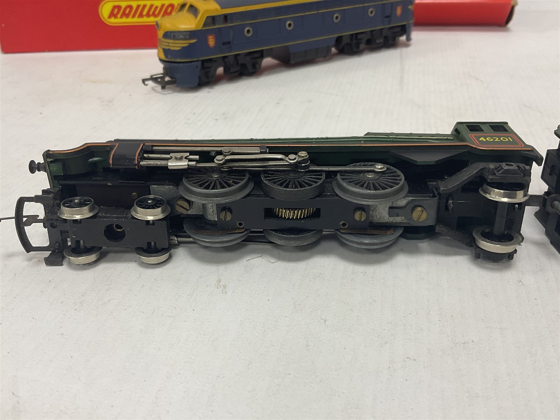 Hornby/Tri-Ang ‘00’ gauge - nine locomotives to include Britannia Class ‘Britannia’ 4-6-2 no.70000 in BR green; Class M7 4-4-0 Tank no.30027 in BR black; Princess Class ‘Princess Victoria’ 4-6-2 no.46205 in BR black; in original boxes; further loose models Princess Class ‘Princess Elizabeth’ 4-6-2 no.46201 in BR green; Class 3F 0-6-0 tank no.7606 in LMS crimson; TR double ended diesel locomotive; three further tank locomotives and one loose tender (10) 