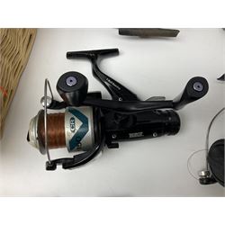 Collection of fishing reels and tackle, to include Flanden Chieftain 45, Artura Ultimate 8000, QSP LW70, etc 