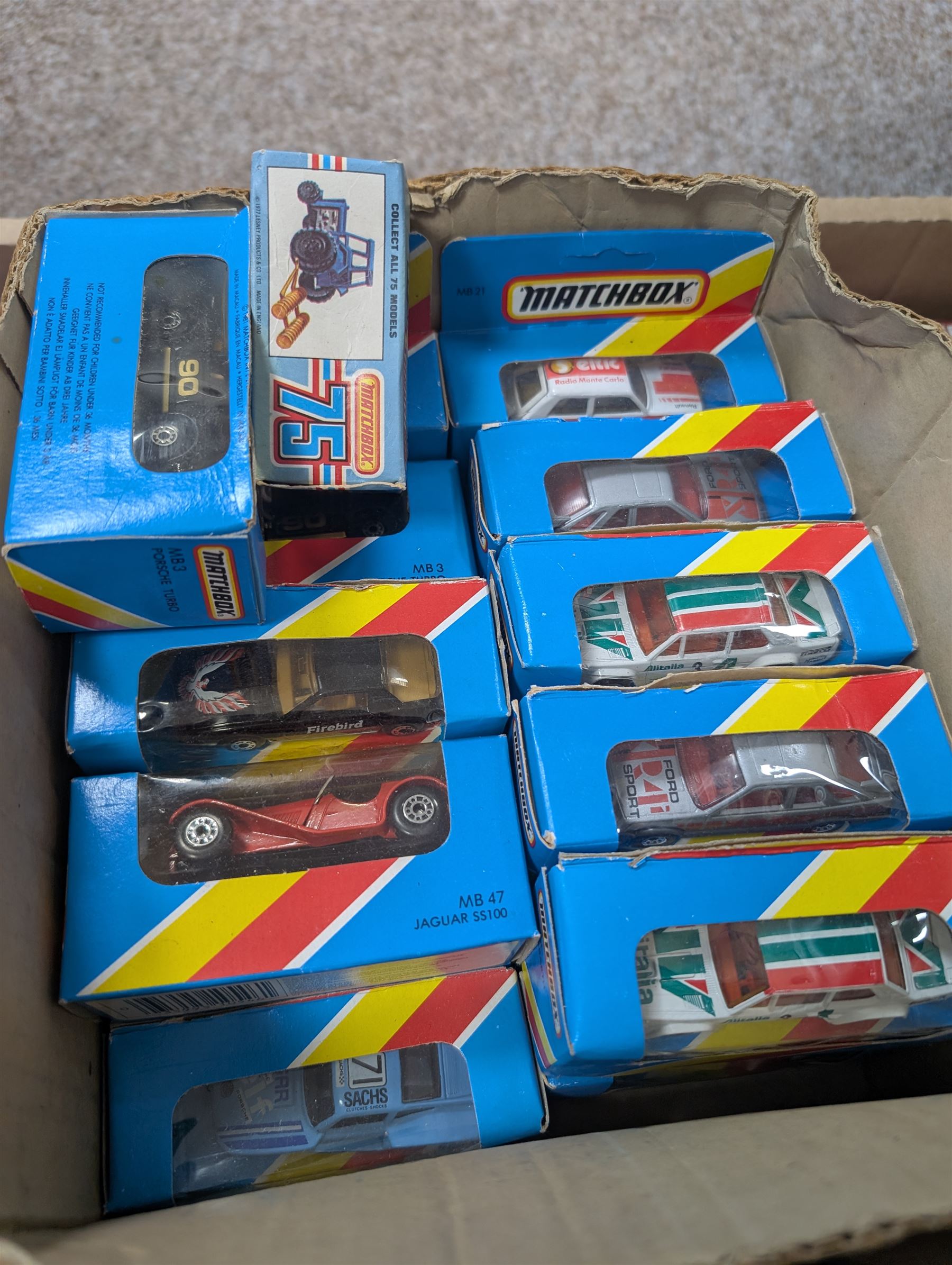 Collection of die-cast vehicles, including Crestley Collection, Bburago, Limited Edition Oxford Die-Cast and sealed Matchbox examples, some boxed
