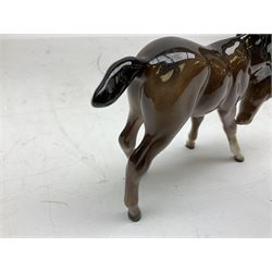 Six Beswick figures of bay horses, including large hunter no.1734, Shire horse no.818, horse with tucked head no.1549, etc (6)