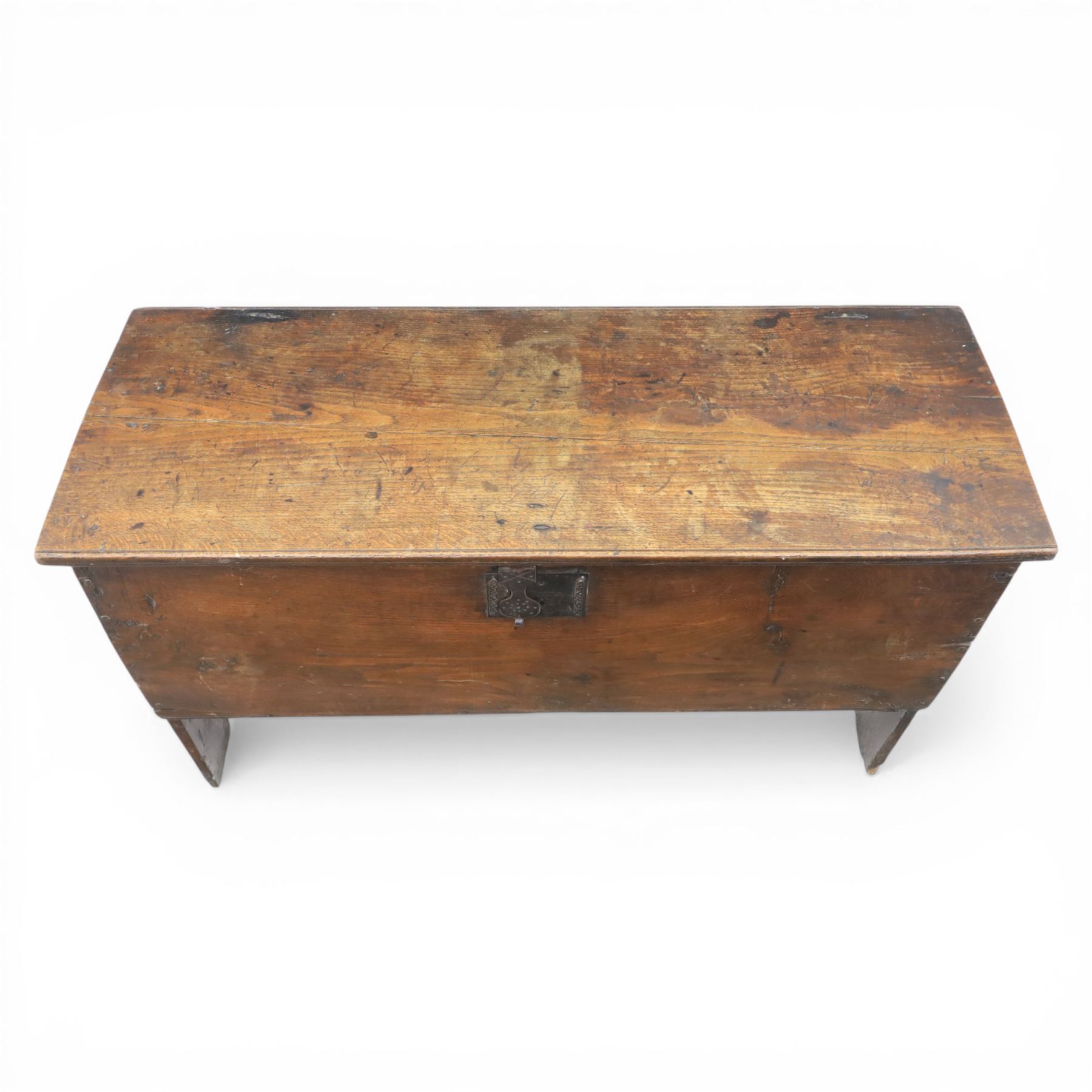 18th century oak coffer, with patinaed plank top, with iron strap hinges and latch 