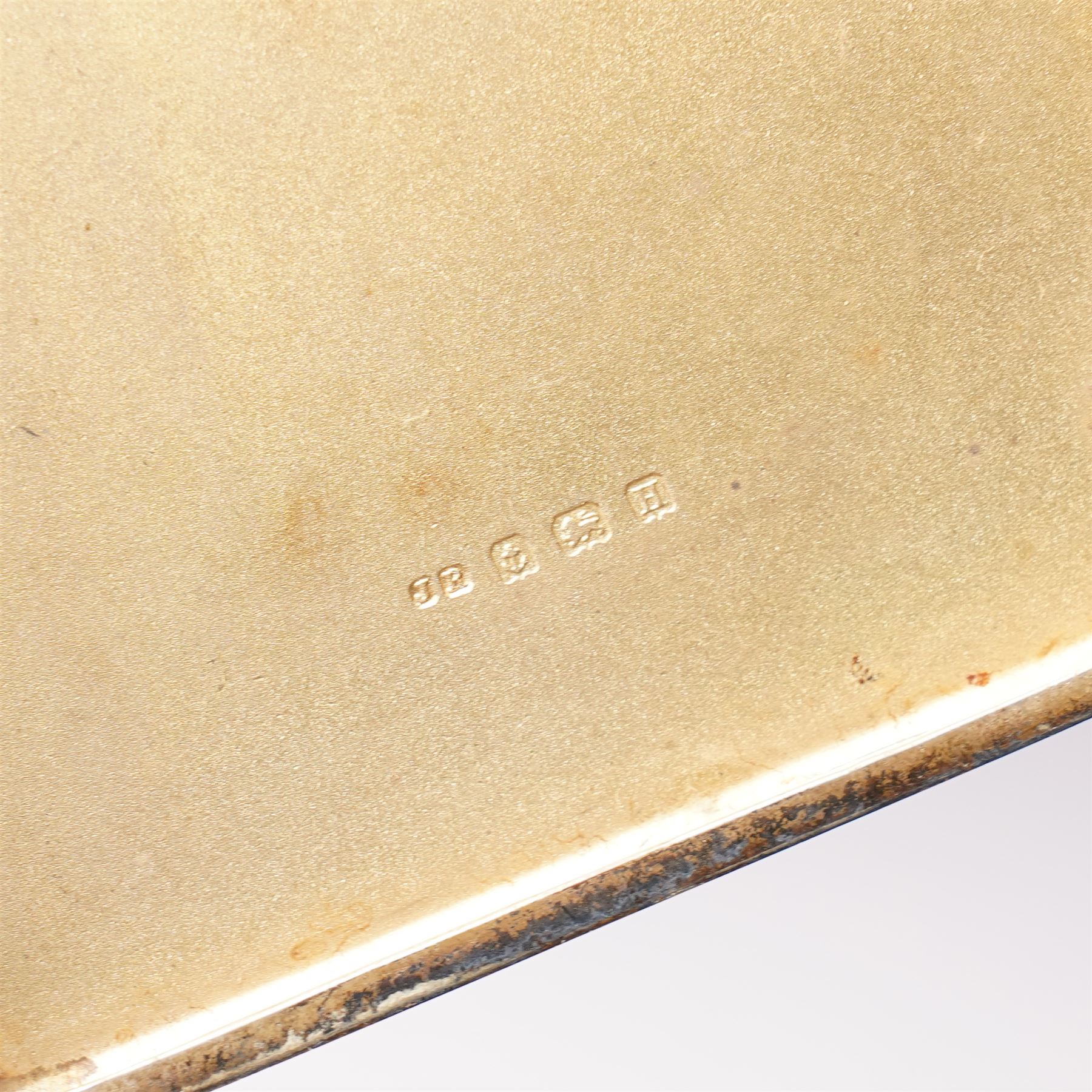 Engine turned silver cigarette case 13cm x 8cm Birmingham 1932 Maker John Rose