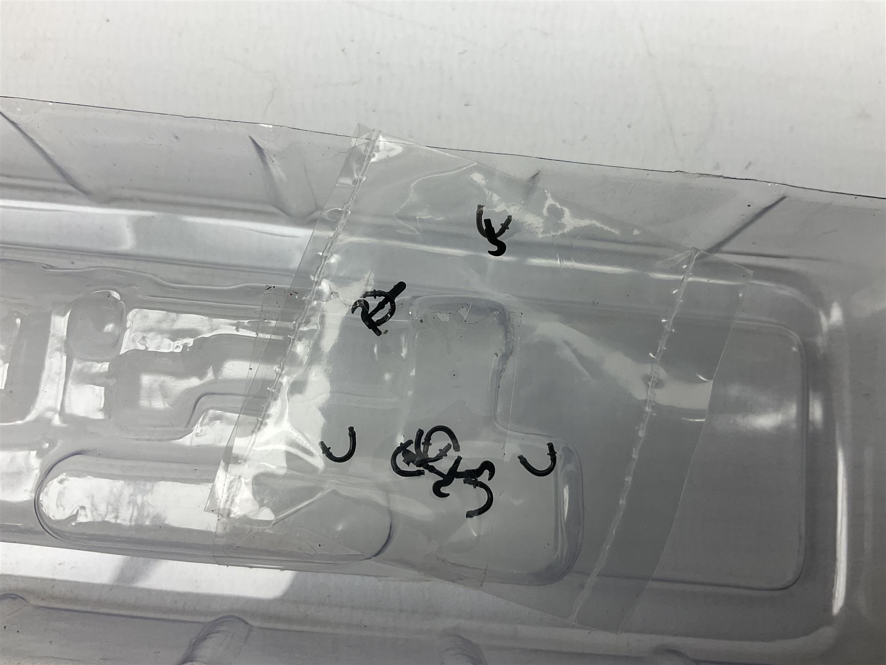 Graham Farish by Bachmann 'N' gauge - Class 31 diesel locomotive no.5826, Class 25/1 locomotive no.D5177 and Class 08 diesel shunter locomotive no.D3785 (3)