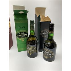 Bell's Millennium 2000 blended single malt and grain whisky aged 8 years, 70cl, 40%vol, two bottles of Croft fine old pale cream sherry, one being 70cl, 17.5%vol the other 75cl, 17.5%vol and two bottles of The Glendronach single highland malt Scotch whisky 12 years old, 70cl 40%vol, all in original boxes (5)