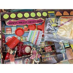 Berwick Toys High Street Shops layout with well-stocked sweet shop and post office; H.C.F. Build A Farm set; and Jukepet battery operated miniature jukebox; all boxed (3)