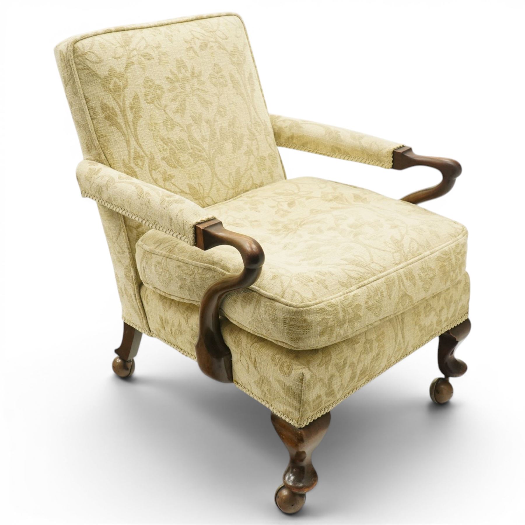George II design mahogany framed three-piece salon suite, comprising settee and two armchairs, with pale green floral patterned upholstery, scroll carved arm terminals, loose cushioned seats and backs, raised on cabriole supports terminating in castors
Armchairs (H 80cm, W 62cm, D 73cm)