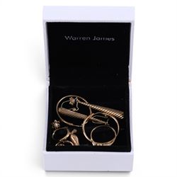 9ct gold jewellery, including two pairs of hoop earrings, pendant earrings, Italian horn c...