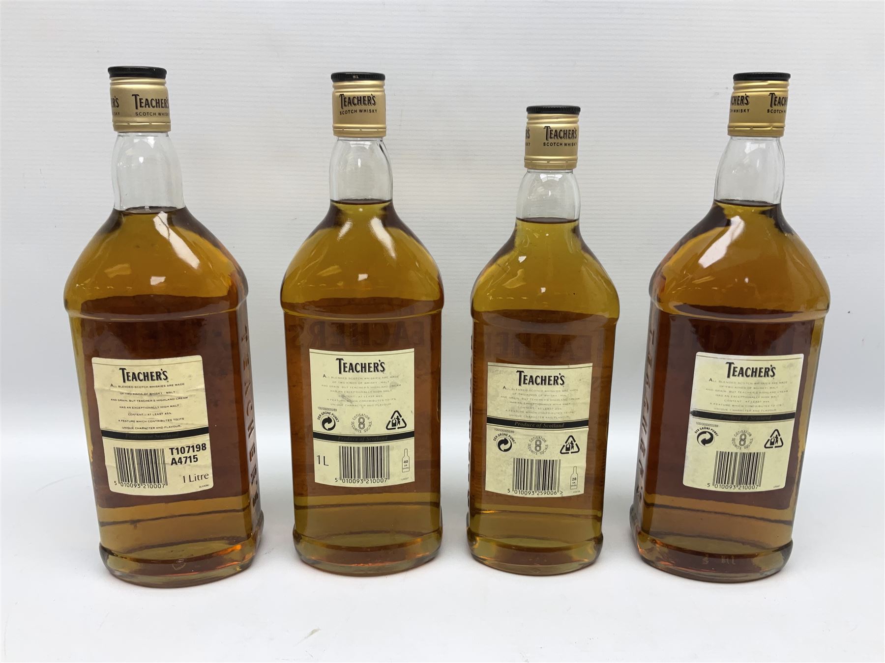 Teacher's Highland Cream Scotch whisky, 40% vol, 1l, three bottles and 70cl one bottle, together with Bell's Old Scotch whisky, 40% vol, 1l, two bottles and 70cl one bottle