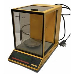 Sartorius electronic lab scales, with power cable (untested), H28cm