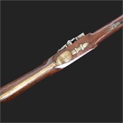 English flintlock blunderbuss, circa 1780 by R. Sutherland of London, the 32cm brass barrel with proof marks and London to the top, with original ramrod with brass tip below, the lock engraved Sutherland, walnut stock with brass butt plate, steel trigger guard with acorn finial, overall L70cm  