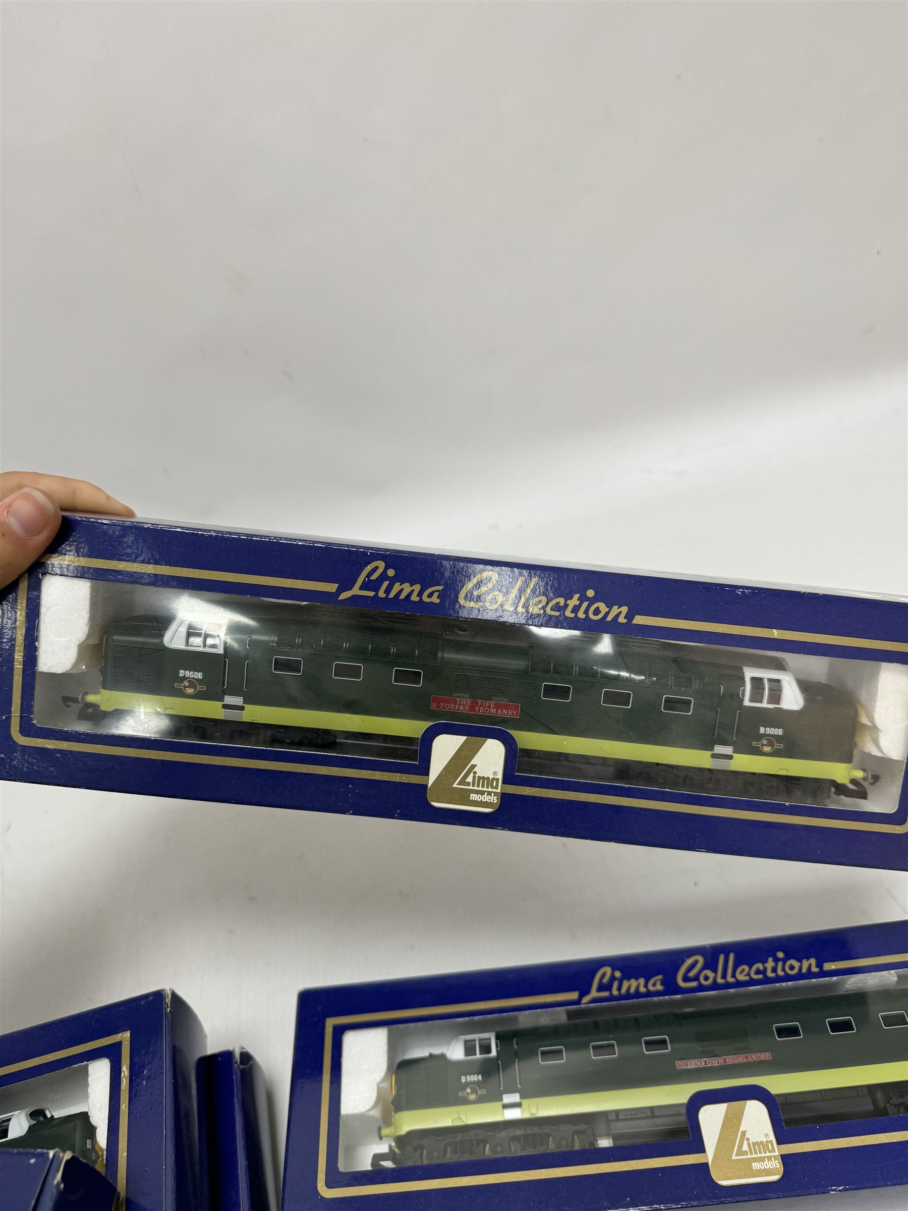 Five Lima ‘00’ gauge Class 55 Co-Co Deltic diesel locomotives, comprising four L204952 examples, including one with original name and number Crepello no. D9012 and three reworked as Argyll & Sutherland Highlander no. D9021, Royal Highlanders Fusilier no. D9019, St Paddy no. D9001 and a L204951The Prince of Wales Own Regiment of Yorkshire no. D9005, all in BR two tone green livery, all boxed 