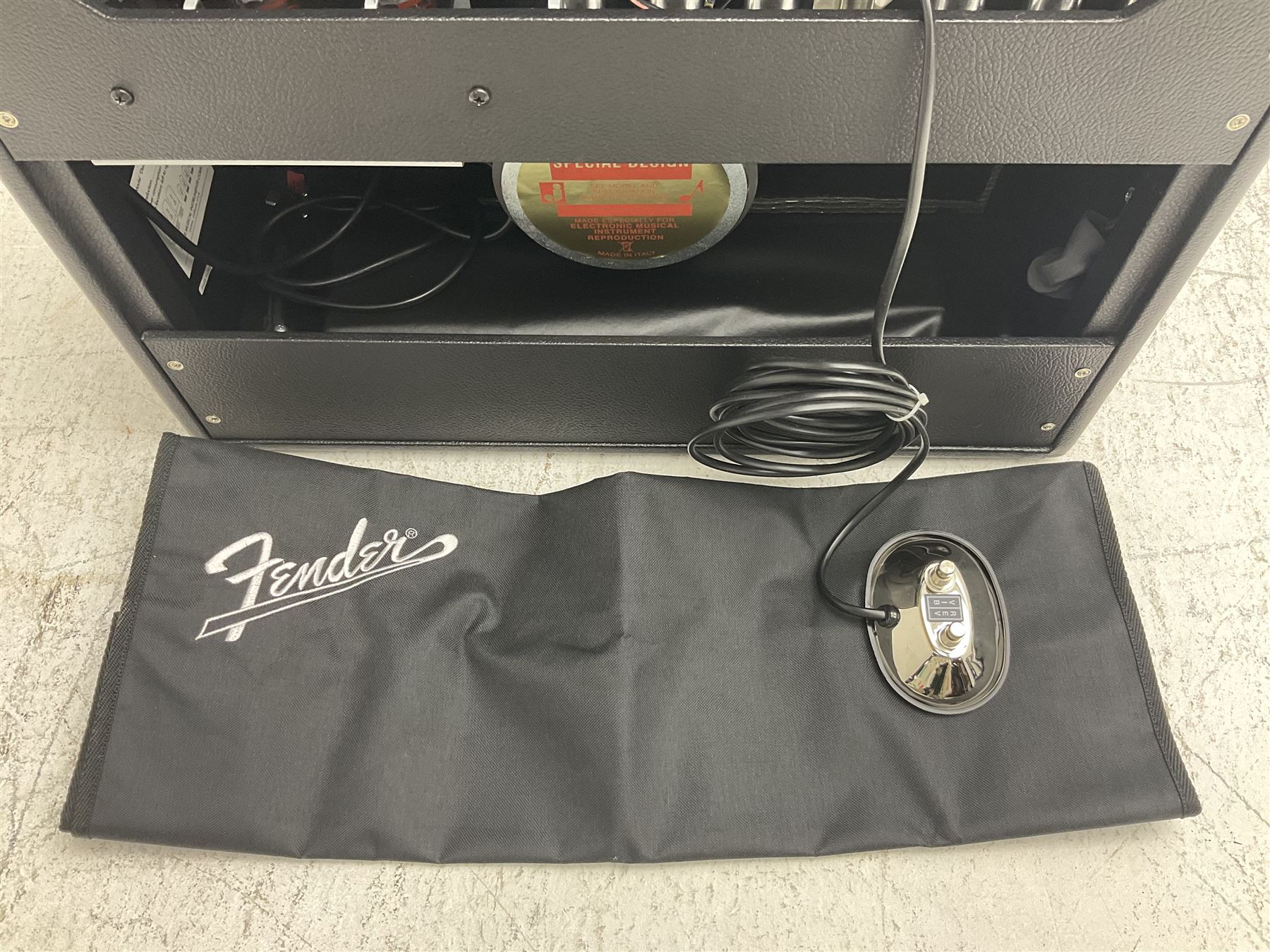 Fender Deluxe Reverb combo amplifier; model 65 Deluxe; type PR-239; 100 watts; made in USA; serial no.AC122232; L61cm; with cover