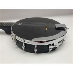 Stagg 5-string banjo L97.5cm; in soft carrying case