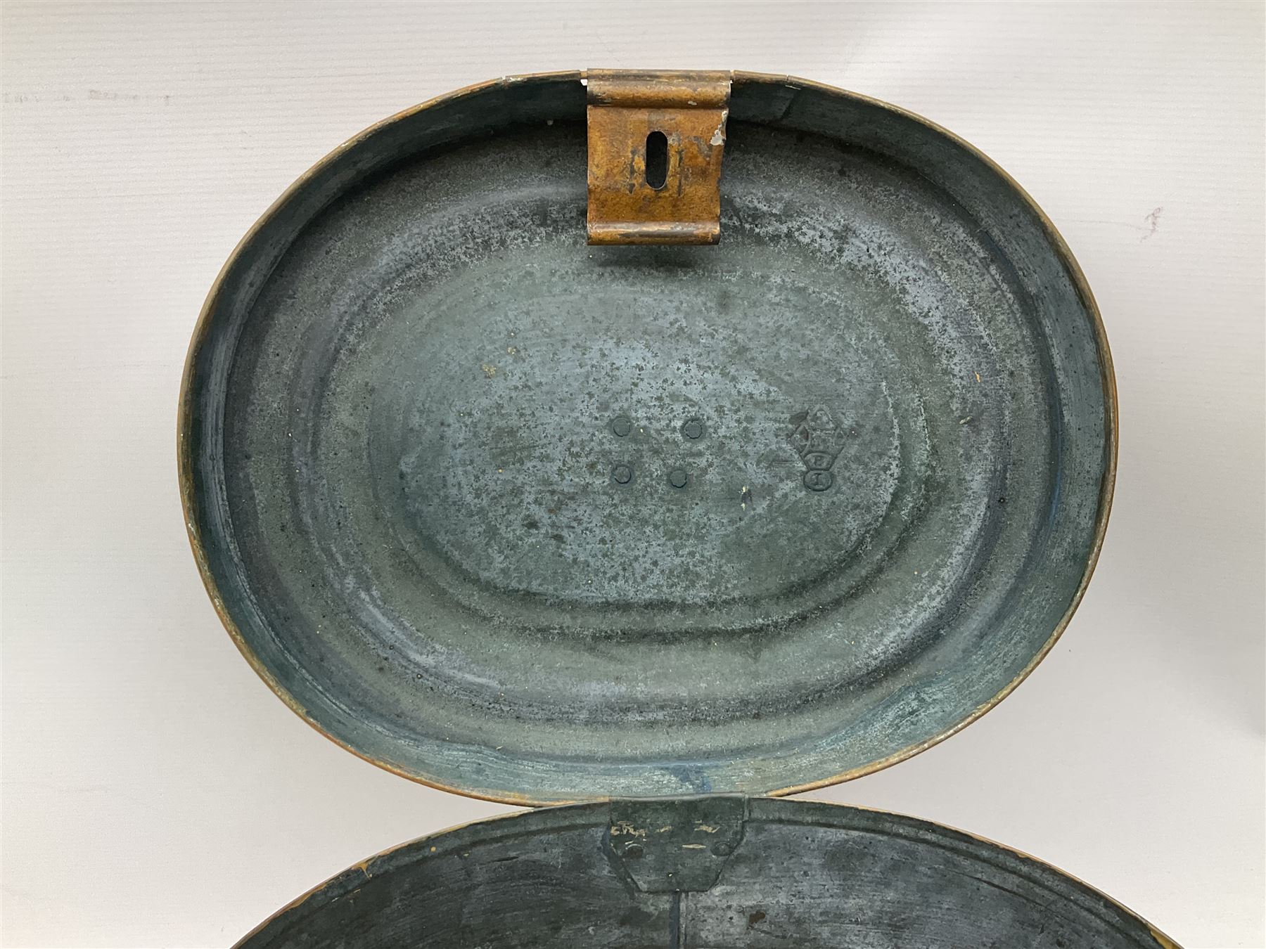 Victorian metal hat box, oval form, with a scumble wood-grained finish exterior and sky interior, H28cm