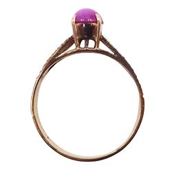 14ct gold single stone pink star sapphire ring, stamped 585