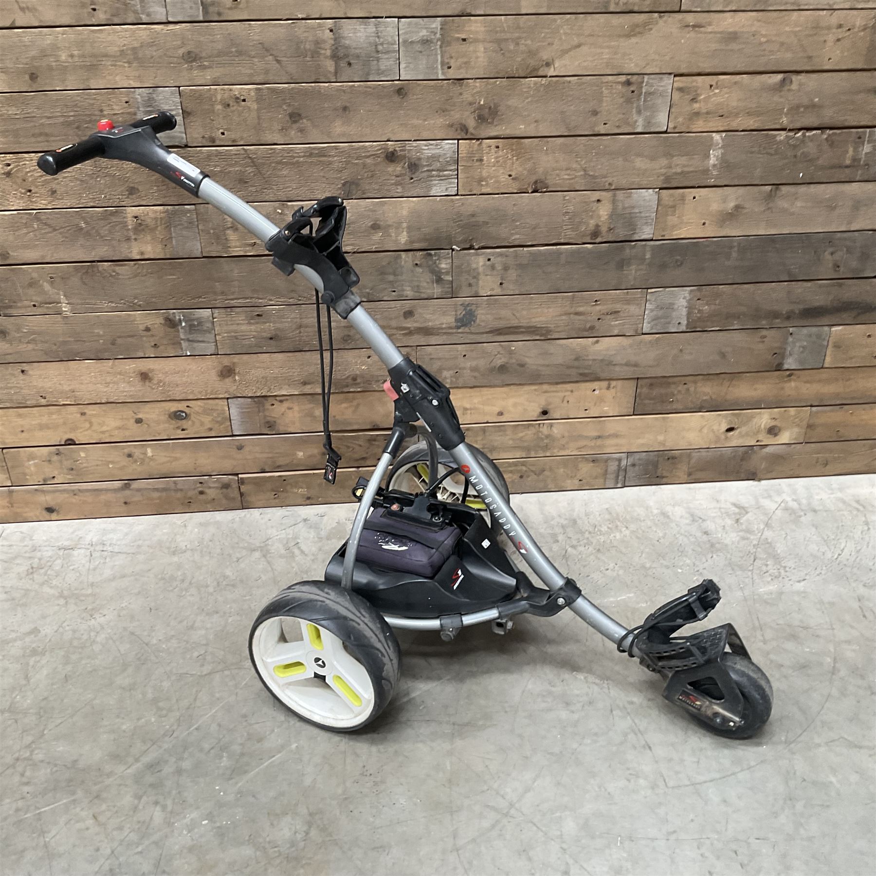 Motocaddy S1 Digital electric golf trolley 