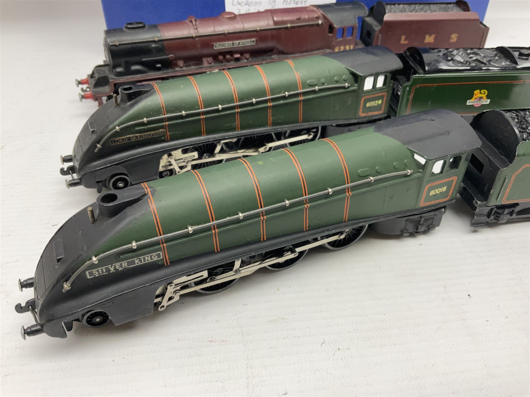 Hornby Dublo - 3-rail - EDL2 Duchess Class 4-6-2 locomotive 'Duchess of Atholl' No.6231 in LMS maroon; Class A4 4-6-2 locomotive 'Silver King' No.60016 in BR green with associated tender; and re-named Class A4 4-6-2 locomotive 'Lord Faringdon' No.60034 in matt green and BR gloss green tender; each in modern collector's plain blue box (3)