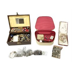 Quantity of costume jewellery and coins to include simulated pearls with a gold clasp, necklaces, rings, waters, jewellery boxes etc 