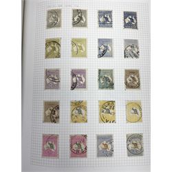 Australia 1913 and later stamps, including used and unused examples, postage due stamps, Queen Elizabeth II issues etc, housed in 'The Utile Hinged Leaf Album'