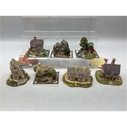 Seven Lilliput Lane cottages from the British and English collections, to include Paradise Lodge, Traveller's Rest etc, all boxed with deeds