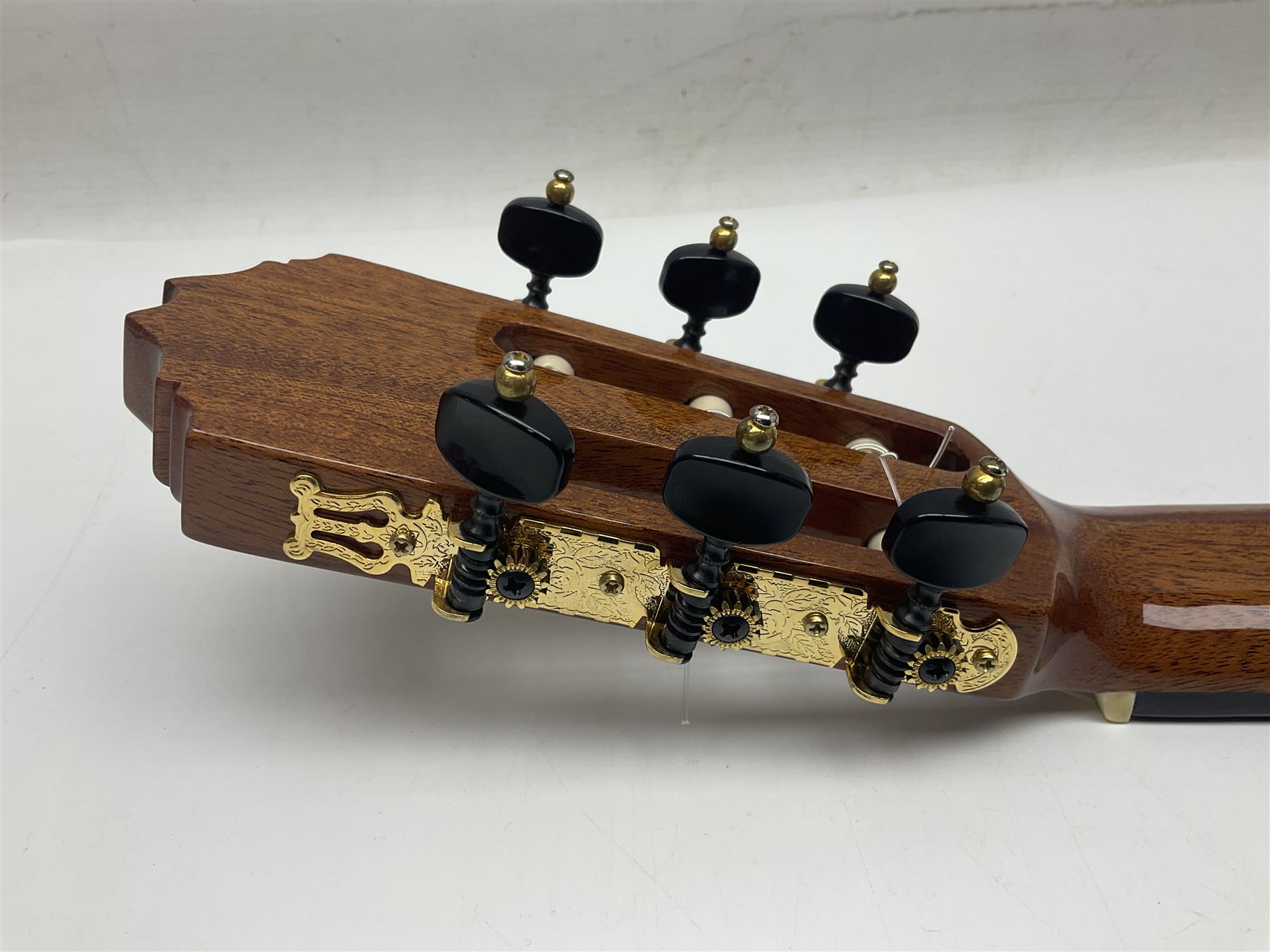 Juan Montes Rodriguez Spanish Flamenco acoustic guitar model R6; bears label dated 2020; in metallic finish fitted hard carrying case