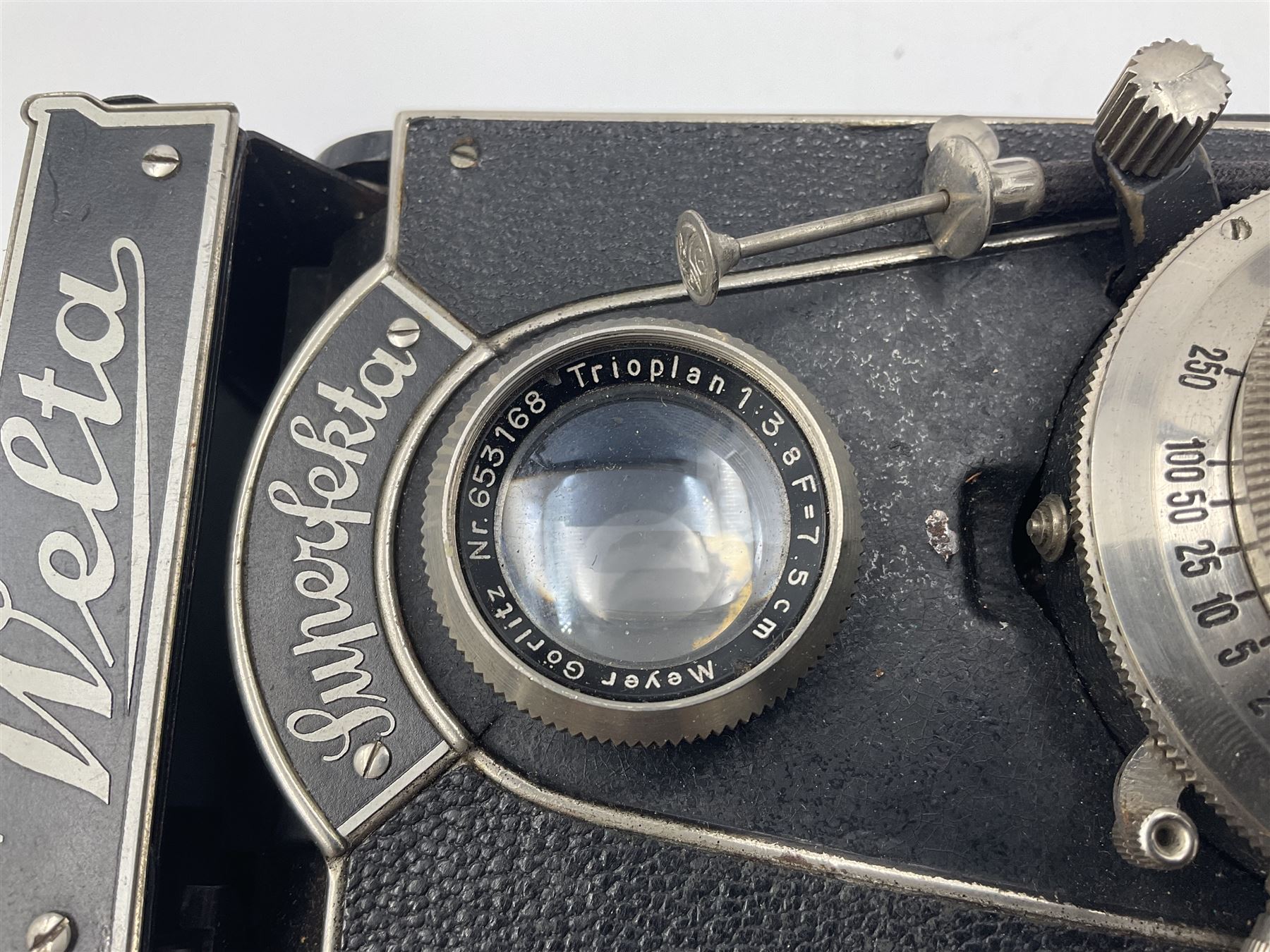 Welta Superfekta Folding twin lens camera, with 'Meyer Gorlitz Trioplan 1;3.8 f=10cm' lens serial no 649219 and 'Meyer Gorlitz Trioplan 1;3.8 f=7.5cm' lens serial no 653168, in fitted case