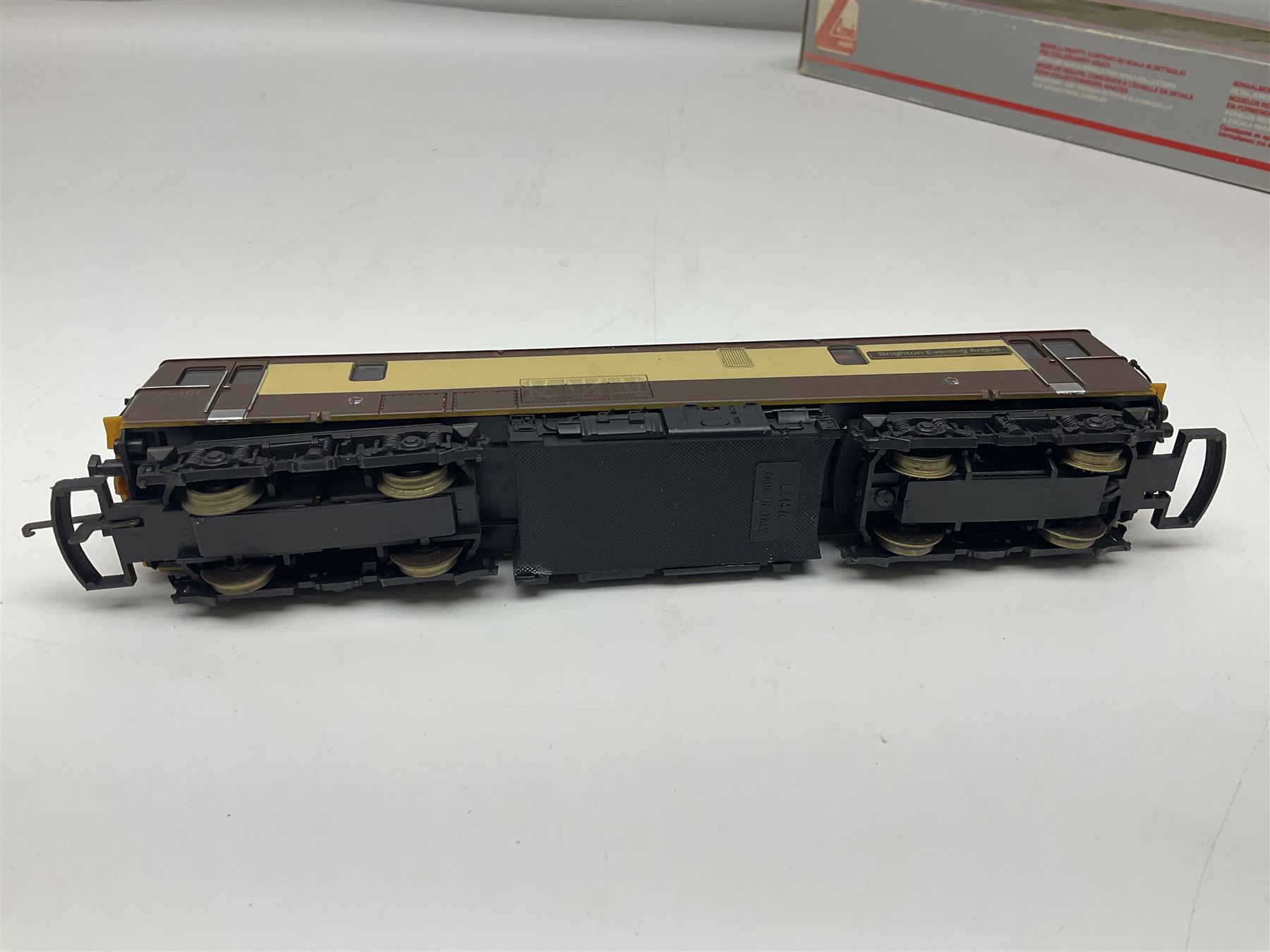 Lima Models '00' gauge - limited edition Class 73 diesel Pullman locomotive 'The Royal Alex' No.73101 with certificate No.2809; and Class 73 diesel Pullman locomotive 'Brighton Evening Argus' No.73101; both boxed (2)