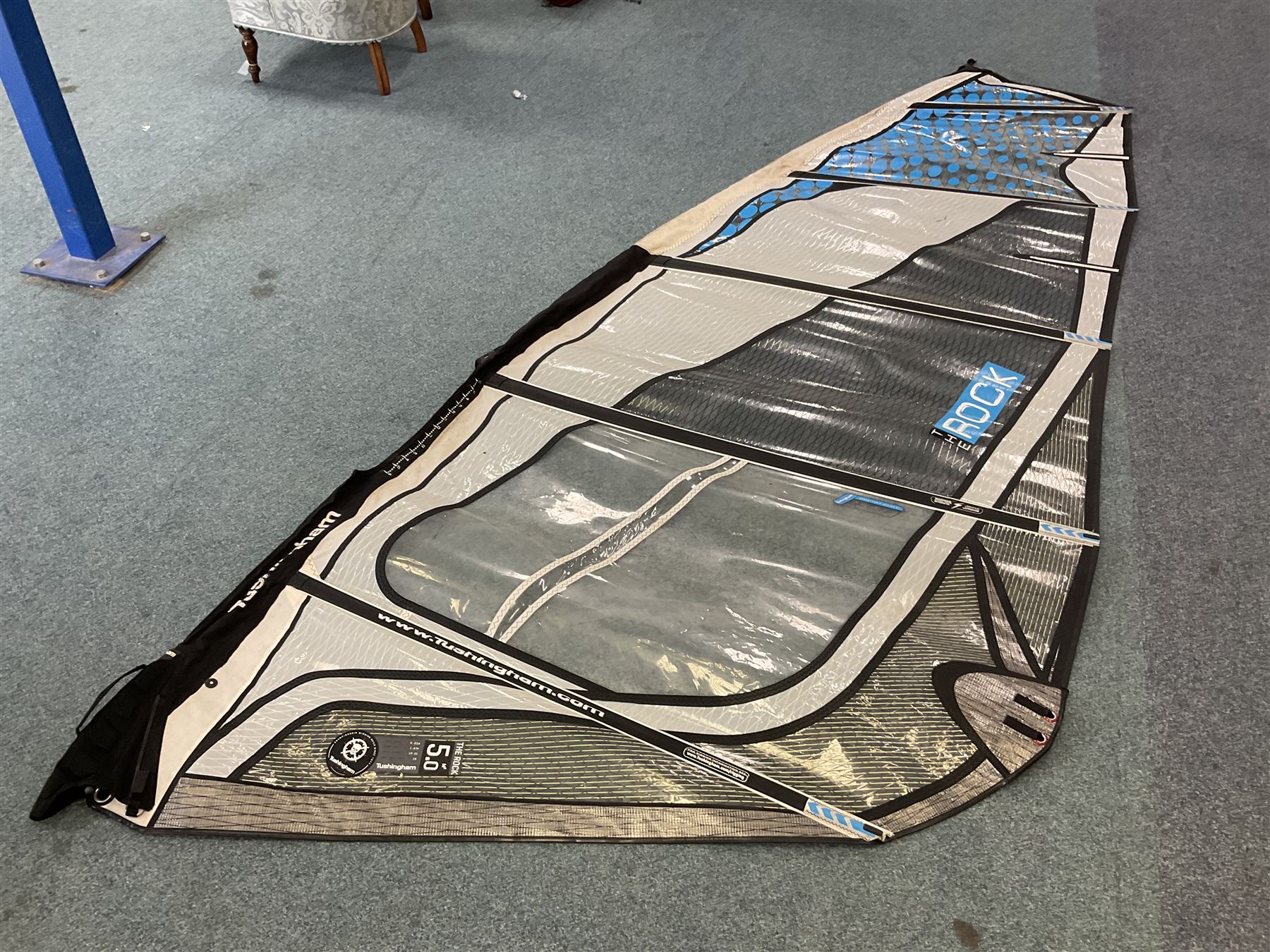 Windsurfing: Quantity of sails and masts comprising Severne Gator sail, mast 430/21 size 6.0, luff 453, boom 182, carbon Redline Severne 430 RDM mast, Tushingham Rock sail and Tushingham Free Wave mast, Tunshingham The Rock 4.2 sail, some with carrying cases, together with other equipment to include Severne Wave Grenade extension, other extensions etc