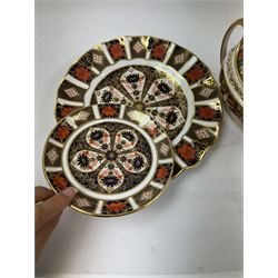 Royal Crown Derby 1128 Old Imari pattern, teacup and saucer, plate with fluted edge and open sucrier, together with spode twin handled sucrier