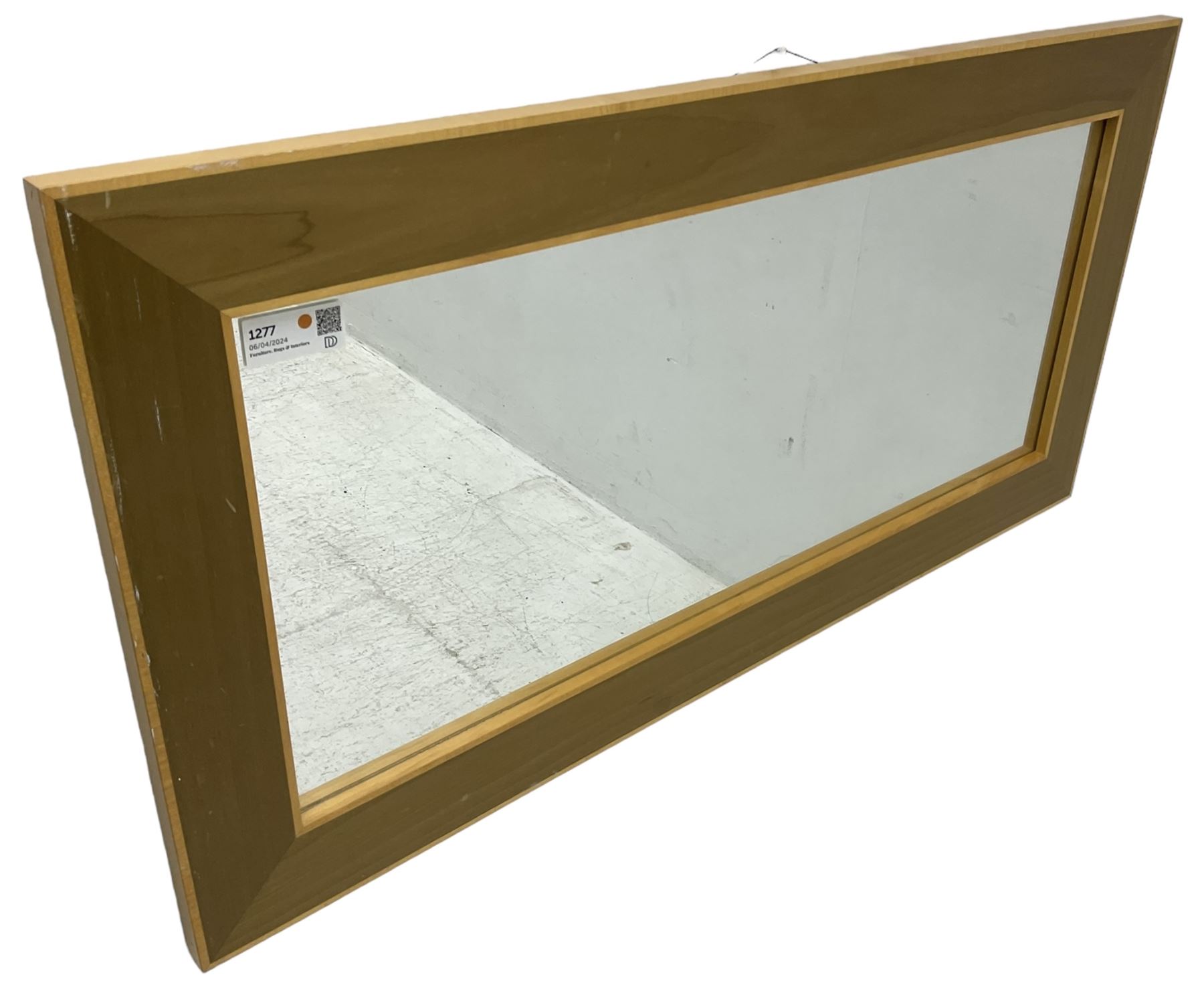 Contemporary rectangular framed wall mirror with plain mirror plate