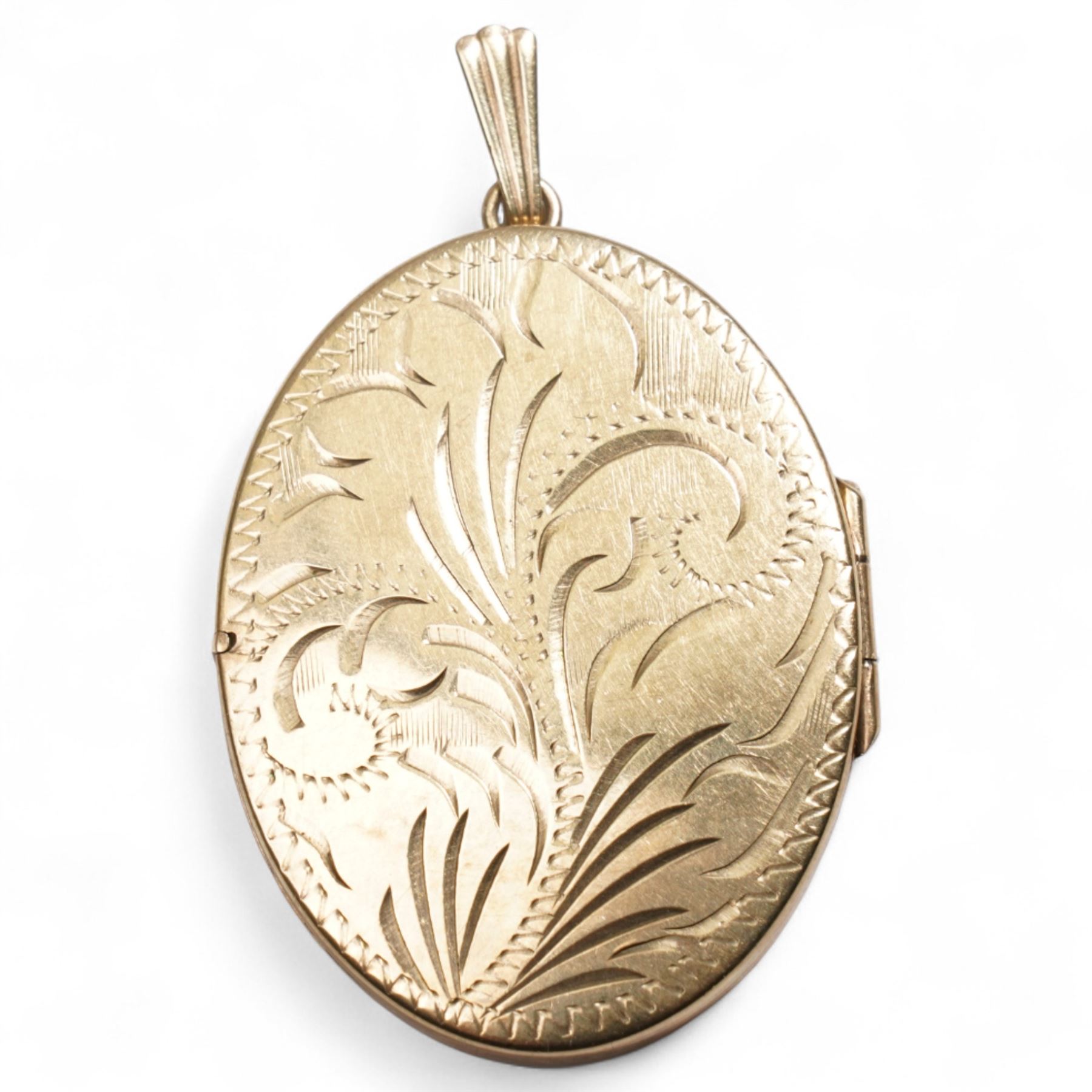9ct gold locket, hallmarked 