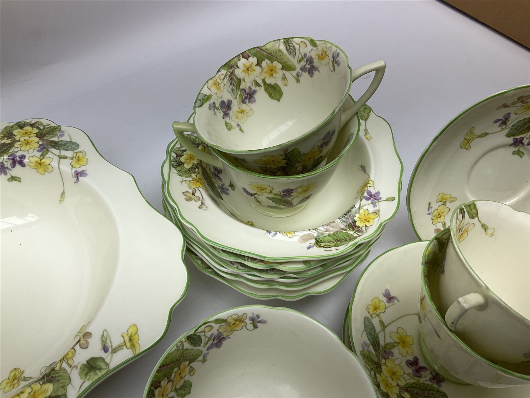 Royal Doulton April pattern tea set, comprising teapot, ten teacups and