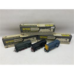 Wrenn '00' gauge - three Class 08 0-6-0 Diesel Shunting locomotives - No.7124 in LMS Black; No.D3464 in BR Blue; and No.D3783 in BR Green; all boxed with instructions (3)