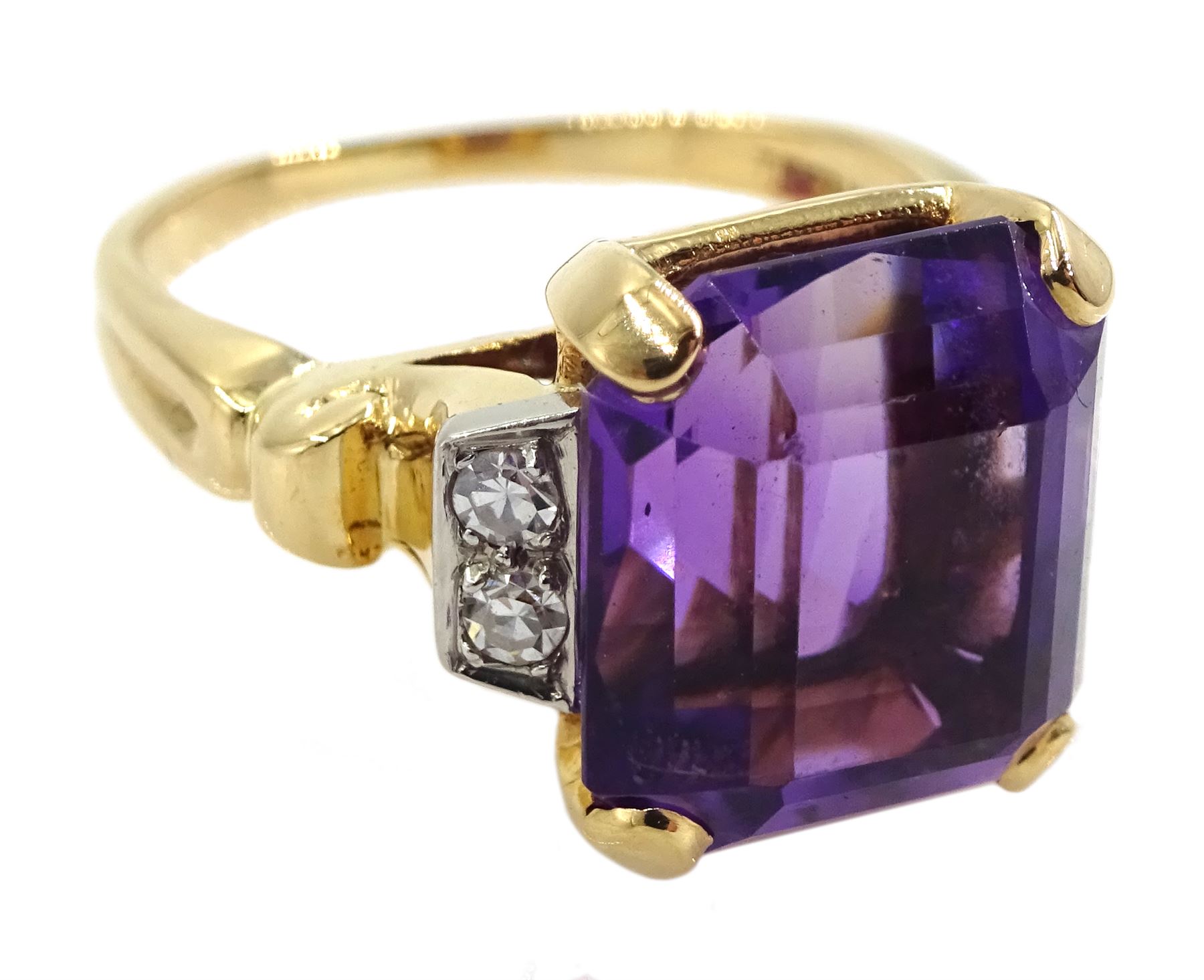 Gold amethyst and four stone diamond ring, stamped 14K