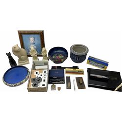 Selection of collectables, including a ceramic footed bowl with floral decoration on a blue ground, a ceramic pot by Gertz, a pair of bookends etc, two boxes. 