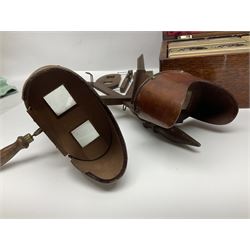 Underwood & Underwood sun sculpture stereoscope viewer, together with three other stereoscope viewer, and box of stereoscopic views by Realistic Travels 