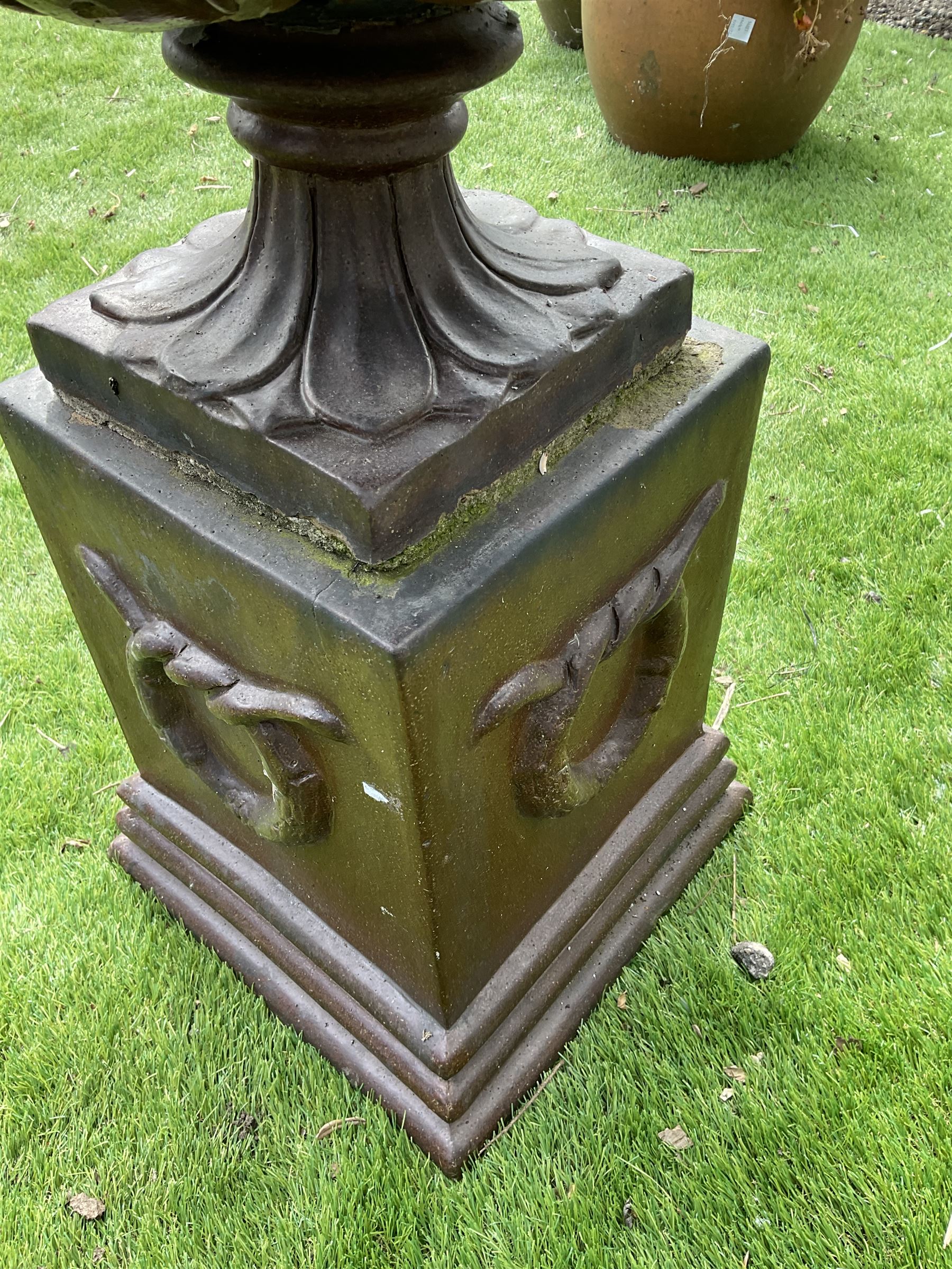 Terracotta garden urn on plinth - THIS LOT IS TO BE COLLECTED BY APPOINTMENT FROM DUGGLEBY STORAGE, GREAT HILL, EASTFIELD, SCARBOROUGH, YO11 3TX