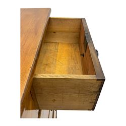 Late Victorian mahogany chest of drawers, with rectangular top over two short and three long graduated drawers, each fitted with ebonised turned knob handles and keyholes, raised on turned supports