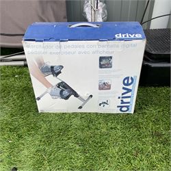 Various home exercise machines, vibrating machine, leg master and other - THIS LOT IS TO BE COLLECTED BY APPOINTMENT FROM DUGGLEBY STORAGE, GREAT HILL, EASTFIELD, SCARBOROUGH, YO11 3TX