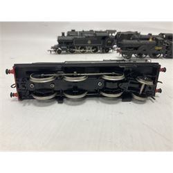 Airfix ‘00’ gauge - seven locomotives comprising Class 7P (Royal Scot) ‘Royal Scots Fusilier’ 4-6-0 no.6103 in LMS black with Mainline tender; two Class N2 0-6-2T no.69531 in BR black; Class 1282 2-4-0 no.20185 in LMS black; Class 61XX 2-6-2T no.6167 in BR black; Class 14XX 0-4-2T no.1466 in GWR green, all unboxed; Class 4F 0-6-0 no.4454 in LMS black, in original box (7)