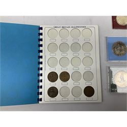 Great British and World coins, including Canadian 1975 dollar, United States of America 1975 proof set and bicentennial silver uncirculated set 1776-1976, Queen Elizabeth II Gibraltar 1977 sterling silver proof twenty-five pence, cased with certificate, New Zealand 1979seven coin set in blue wallet,  GB pre-decimal coins etc