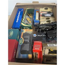 Collection of model railway and diecast cars, including Triang Hornby 00 gauge steam locomotive, Lledo Days Gone and Britains cars, etc some boxed