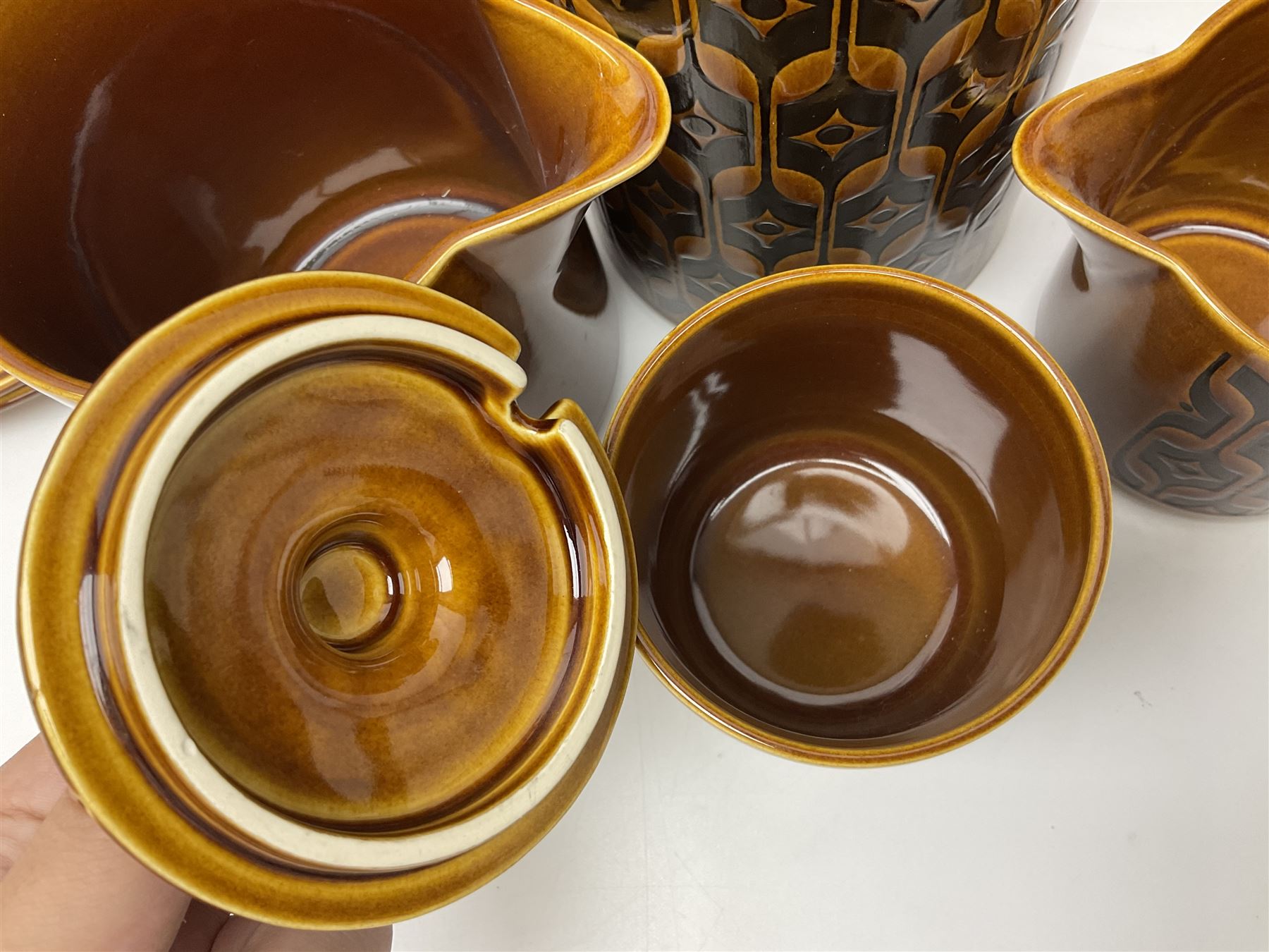 Hornsea Heirloom pattern coffee service for six, comprising of coffee pot, covered sucrier, milk jug, hot water jug, dessert plates, side plates, dinner plates, jug, salt and pepper shakers and serving platter 