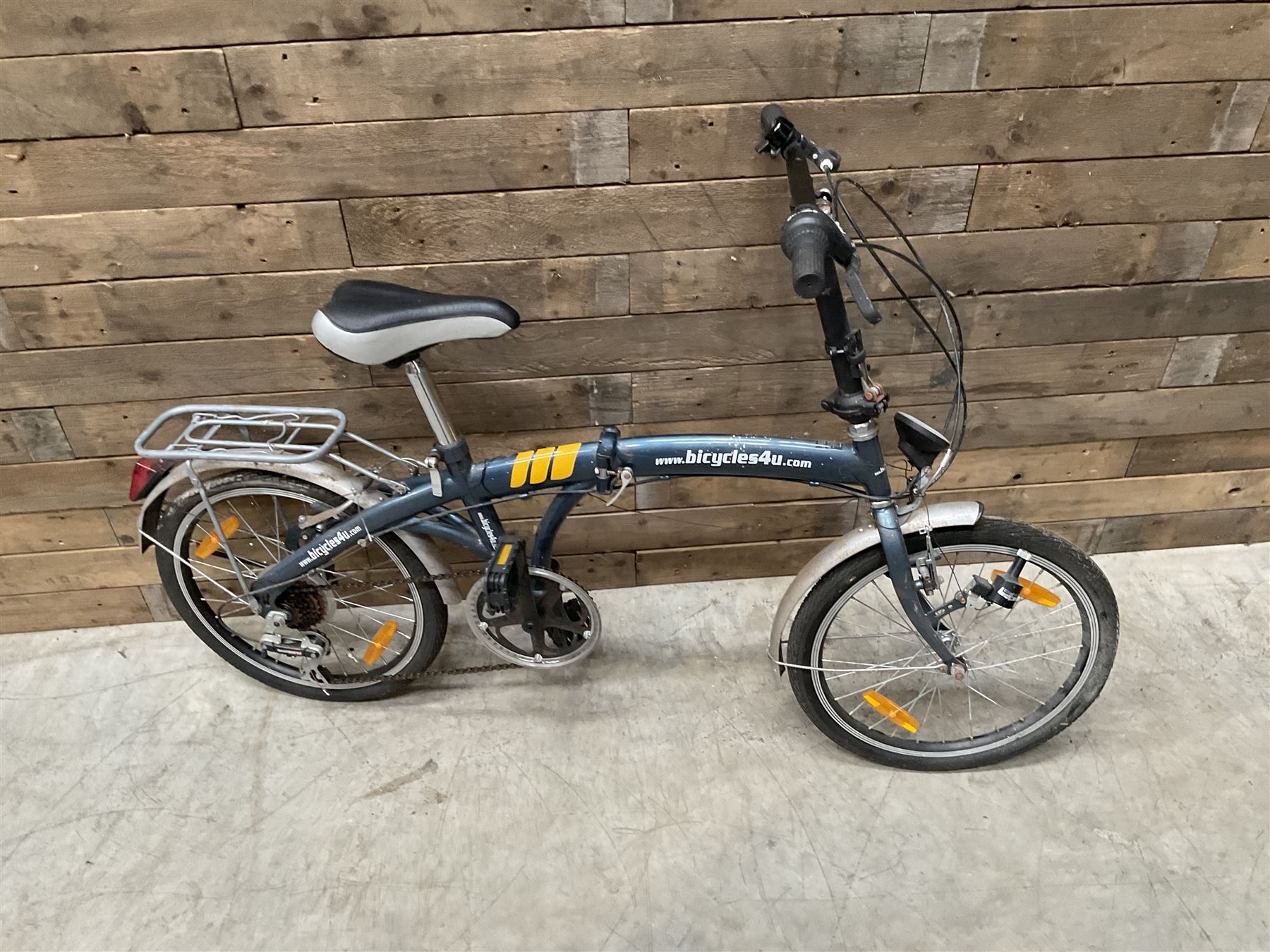 Eco-stepper bicycle and another bicycle