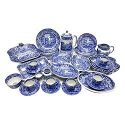 Copeland Spode Italian pattern tea and dinner wares, including hor d'oeuvres dish, tureen and cover, coffee pot, six coffee cans and saucers, etc, all with blue printed marks beneath (40)