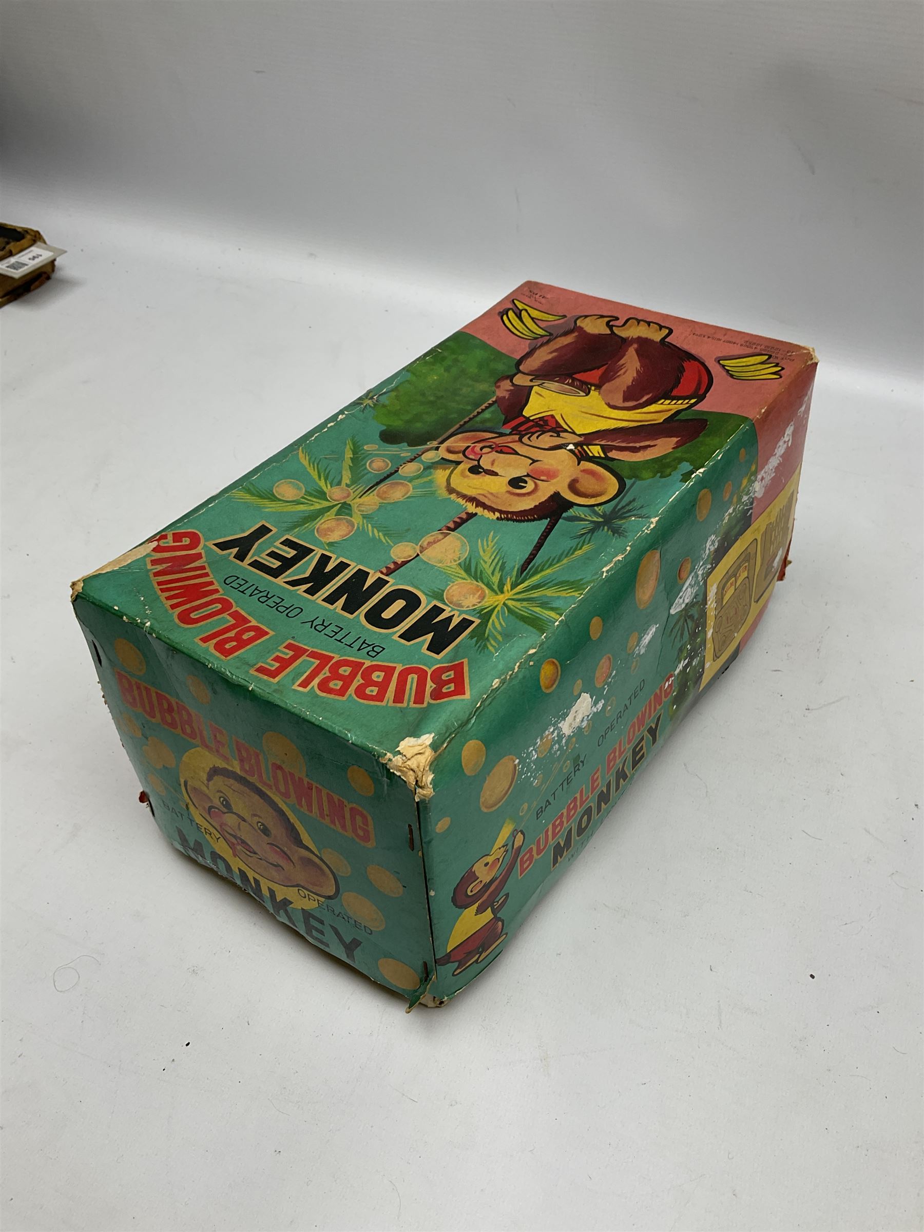 Battery operated bubble blowing monkey, with box, H26cm