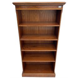 Georgian design mahogany open bookcase, fitted with four adjustable shelves, crossbanded detail